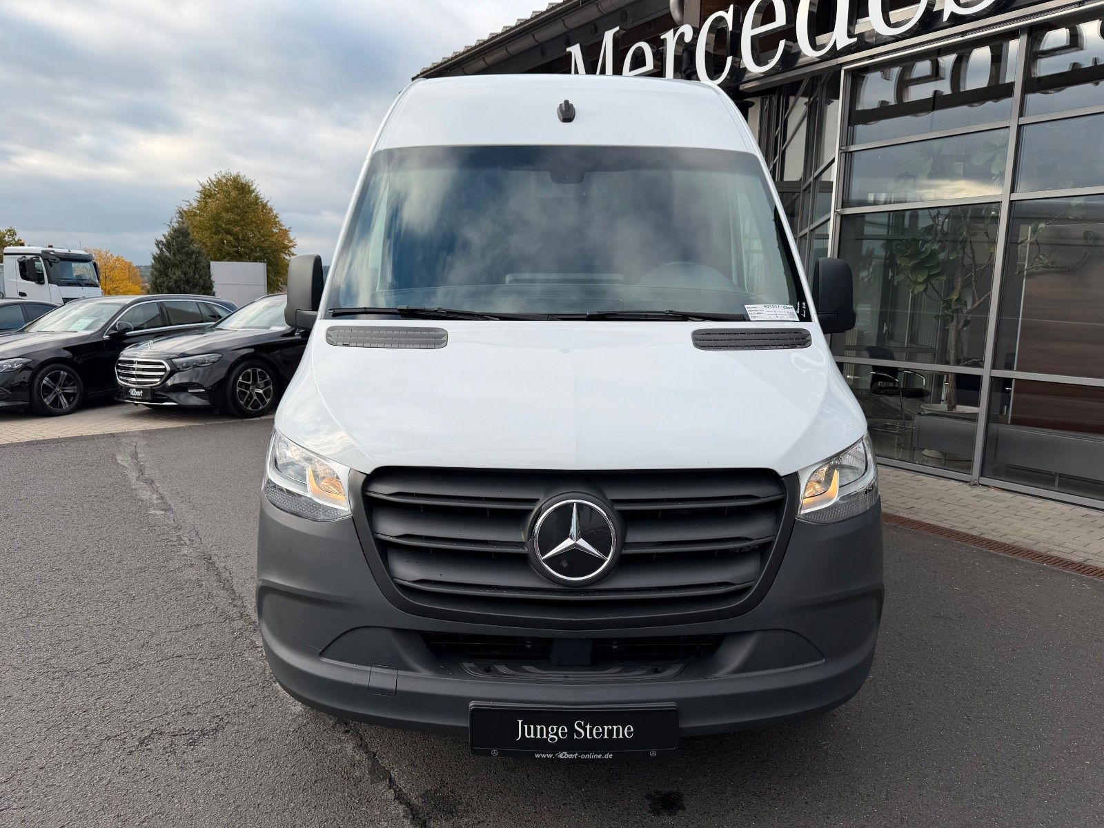 Fahrzeugabbildung Mercedes-Benz eSprinter 312 Klima SHZ Kamera