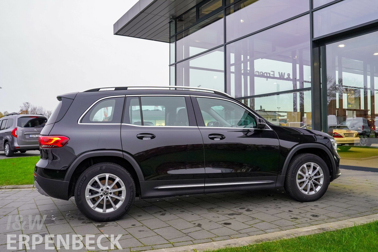 Fahrzeugabbildung Mercedes-Benz GLB 200 d Progressive Multibeam Kam EasyP Totwkl