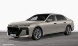 BMW i7 xDrive60 Limousine M Sport Massage AHK Alarm - BMW i7 in Bremen