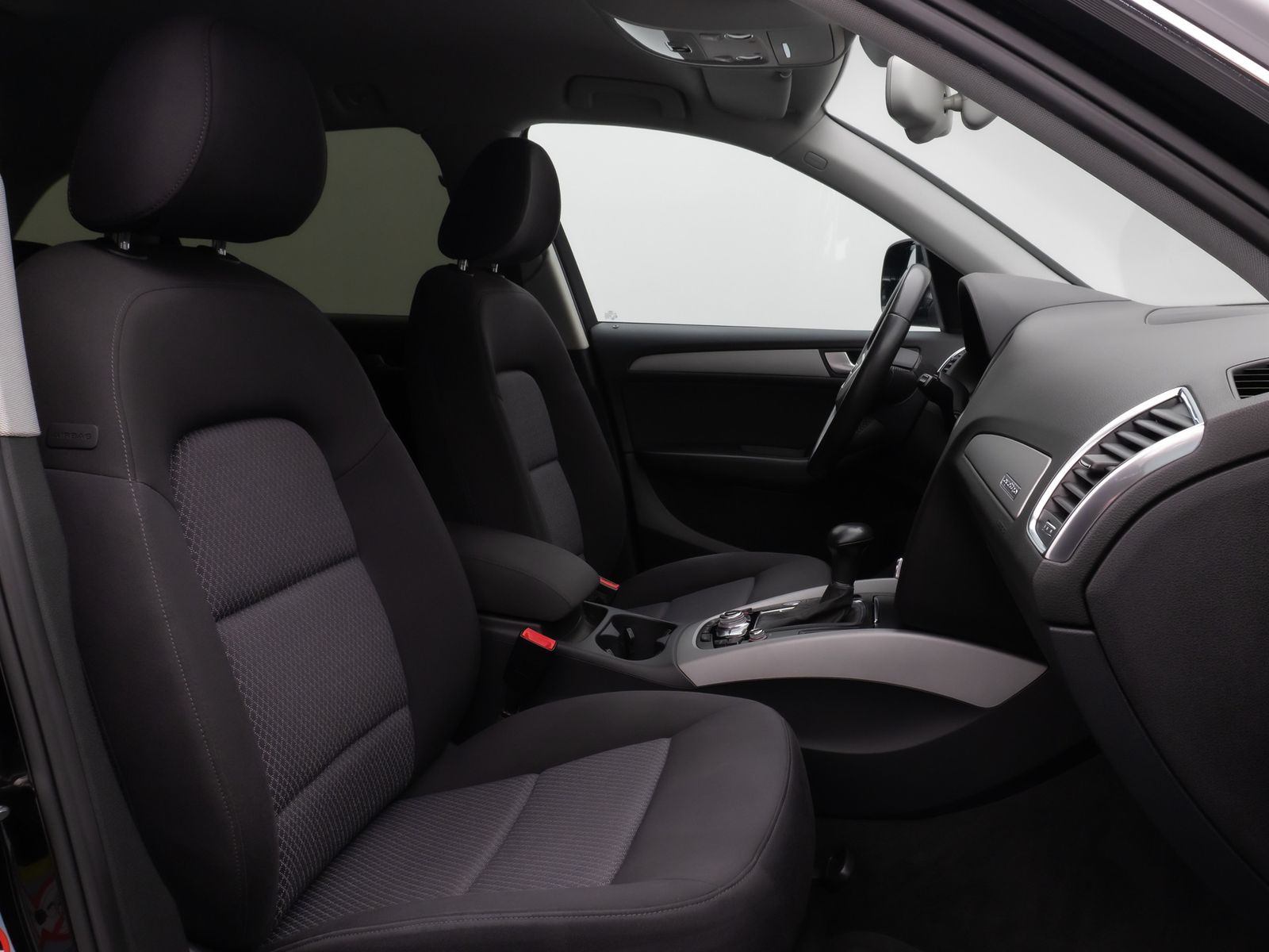 Fahrzeugabbildung Audi Q5 3.0 TDI 180 kW quattro Navi Sitzhzg PDC AHK