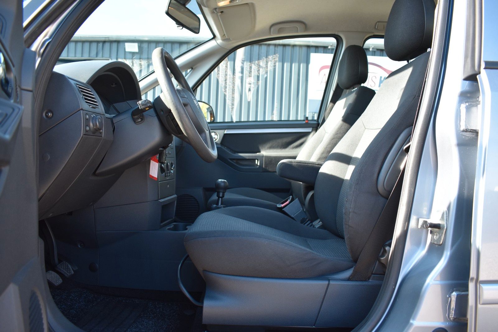 Fahrzeugabbildung Opel Meriva INNOVATION KLIMA/PDC/1.HAND
