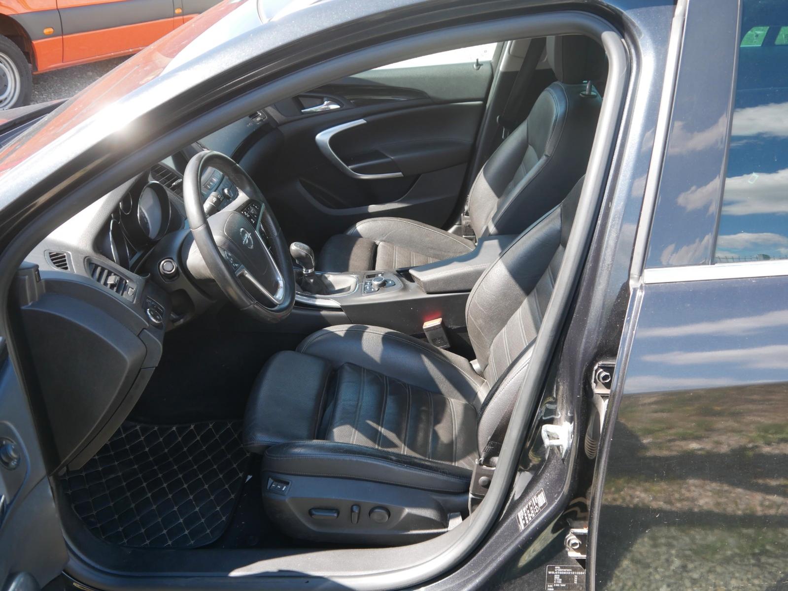 Opel Insignia 2012 — photo 7