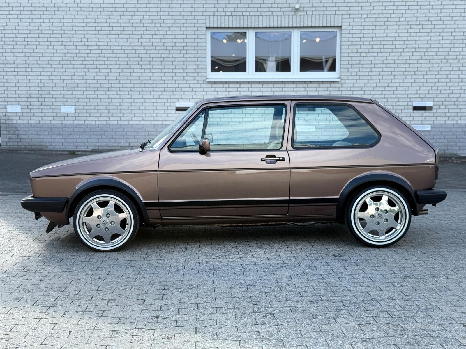 Volkswagen Golf 1 GTI PORSCHEFELGEN / RESTAURIERT