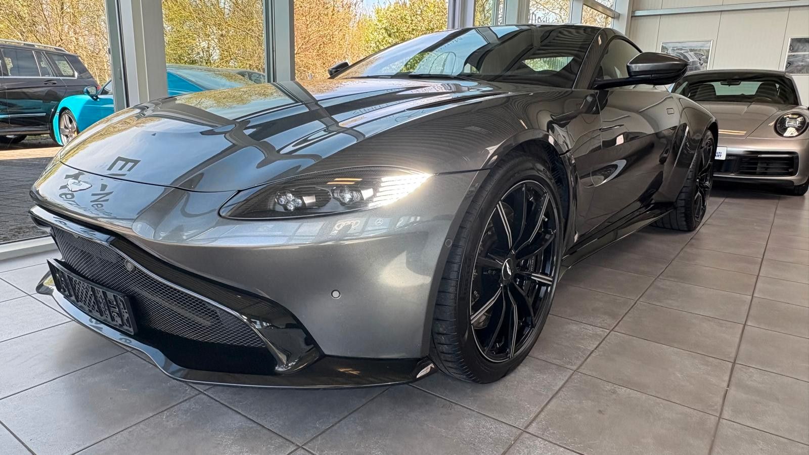Fahrzeugabbildung Aston Martin V8 Vantage 4.0 V8 voll sehr gepflegt