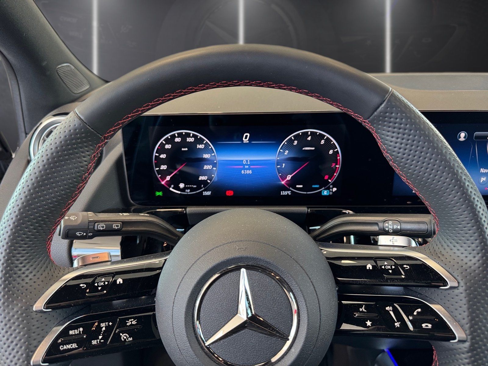 Fahrzeugabbildung Mercedes-Benz B 200 AMG*Totwinkel*Night*LED*Kamera*Easy-Pack*