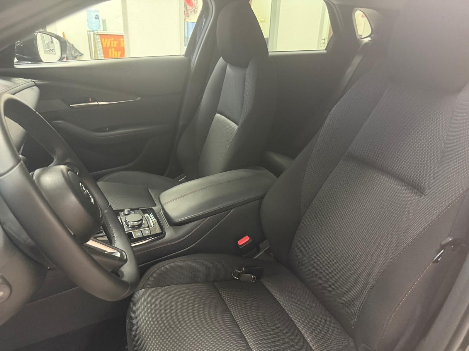 Fahrzeugabbildung Mazda CX-30 Homura 2WD / 1.HAND/ NUR 37.TKM