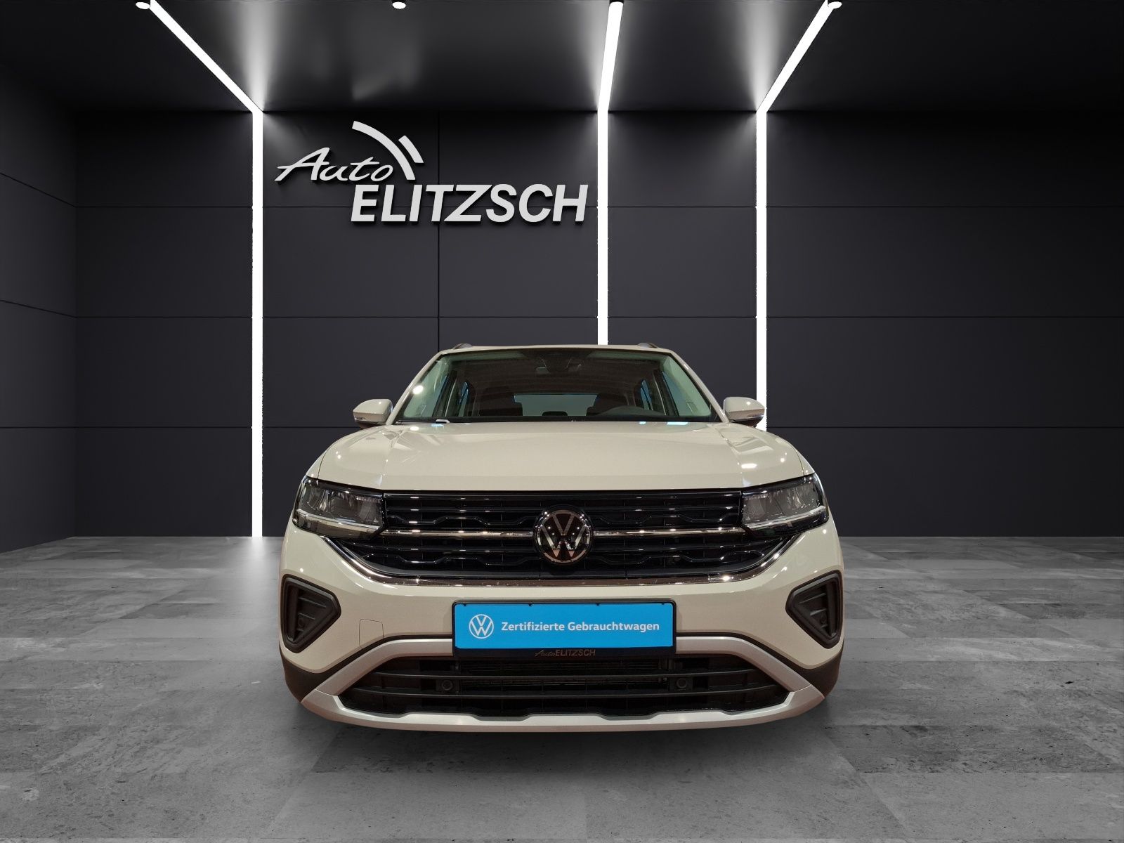 Fahrzeugabbildung Volkswagen T-Cross TSI Life DSG LED CarPlay AID ACC RFK SH