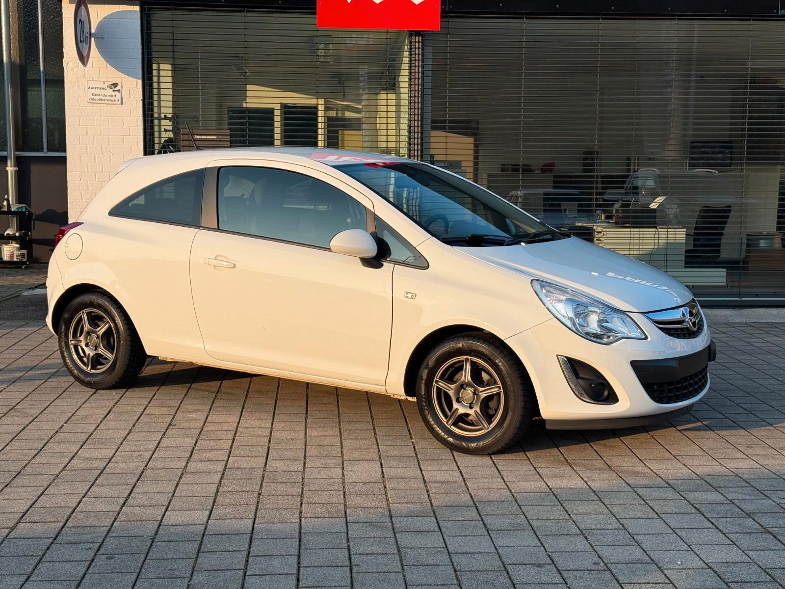 Opel Corsa D Navi