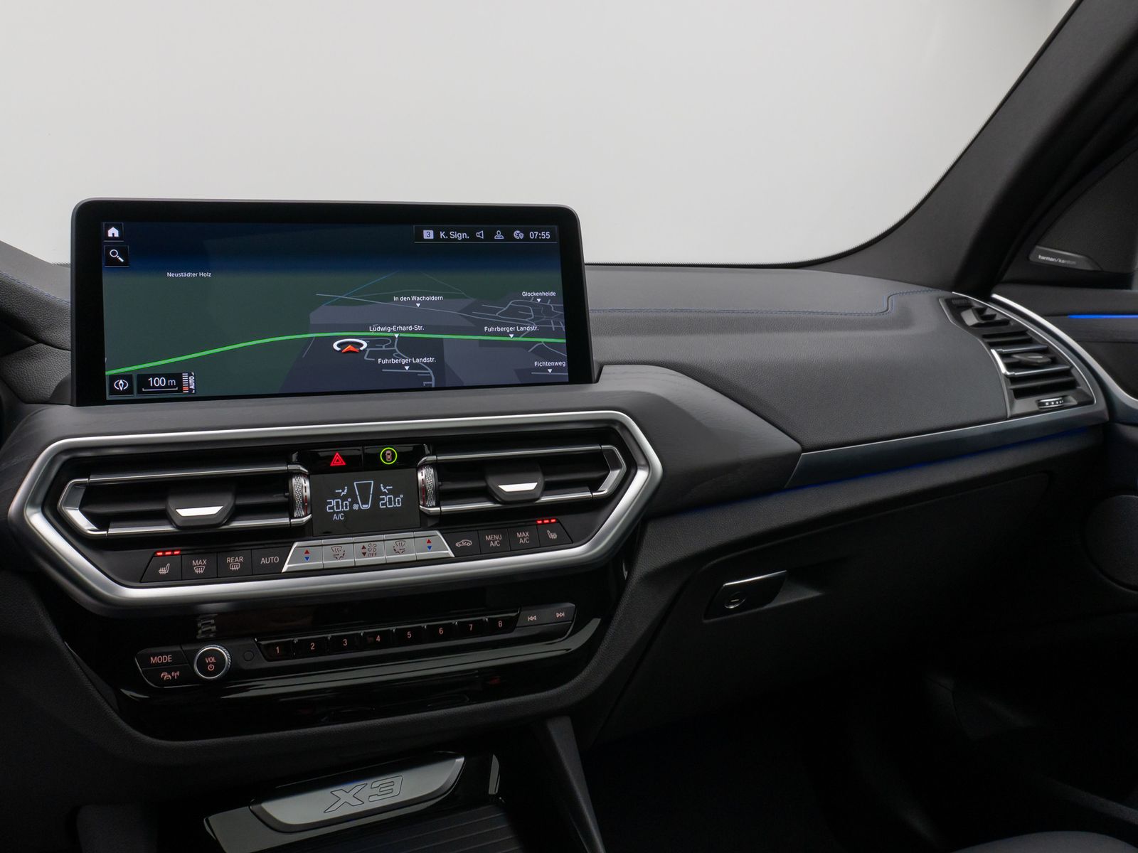 Fahrzeugabbildung BMW X3 xD30i  M Sport Panorama Laser 360°HUD DAB H/K