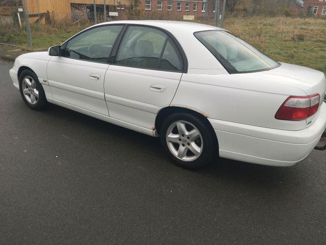 Opel Omega Aus 2Hand TÜV 10/2026 Benzin V6...