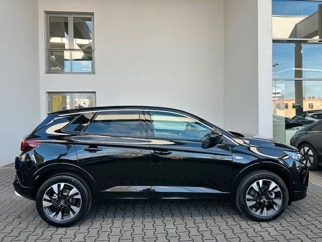 Fahrzeugabbildung Opel Grandland Elegance 1.2l 130PS Automatik/Kamera!