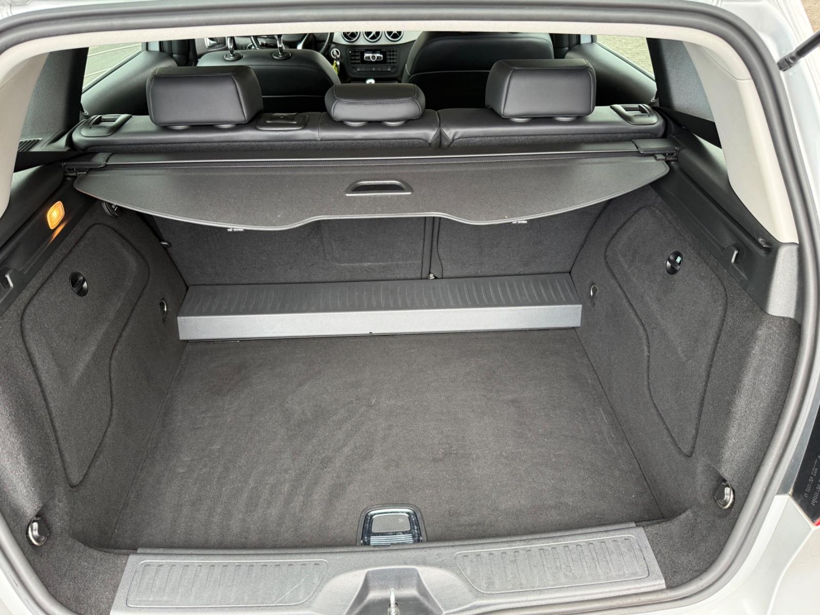 Mercedes-Benz B 200 Edition Leder NUR GEWERBE UND EXPORT