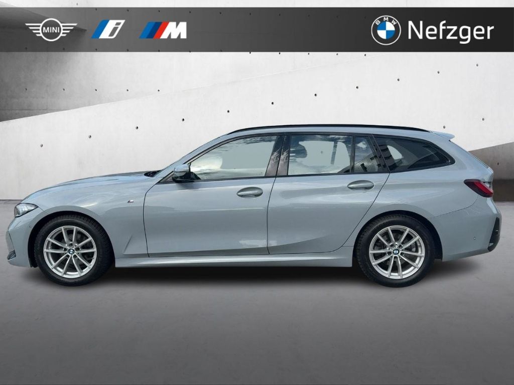 BMW 318 i Touring M-Sport HiFi HUD foto 2