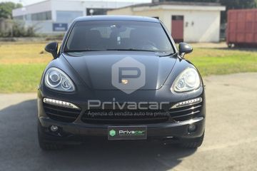 Porsche Cayenne - 2