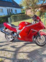 Honda CBR 1100 XX (SC35) - HONDA CBR 1100 XX