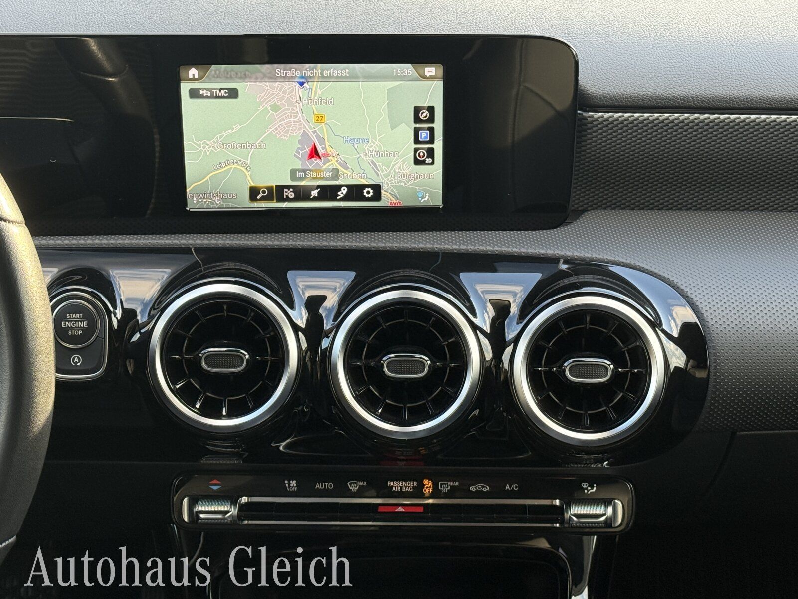 Fahrzeugabbildung Mercedes-Benz A 180 Progressive (EURO 6d-TEMP) Navi/Klima/LED