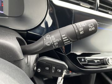 Bild 21 Opel Corsa 1.2 GS-Line LED/PDC V+H+180CAM/MULTI-RADIO