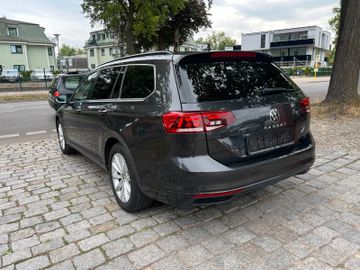 Volkswagen Passat Variant - 9