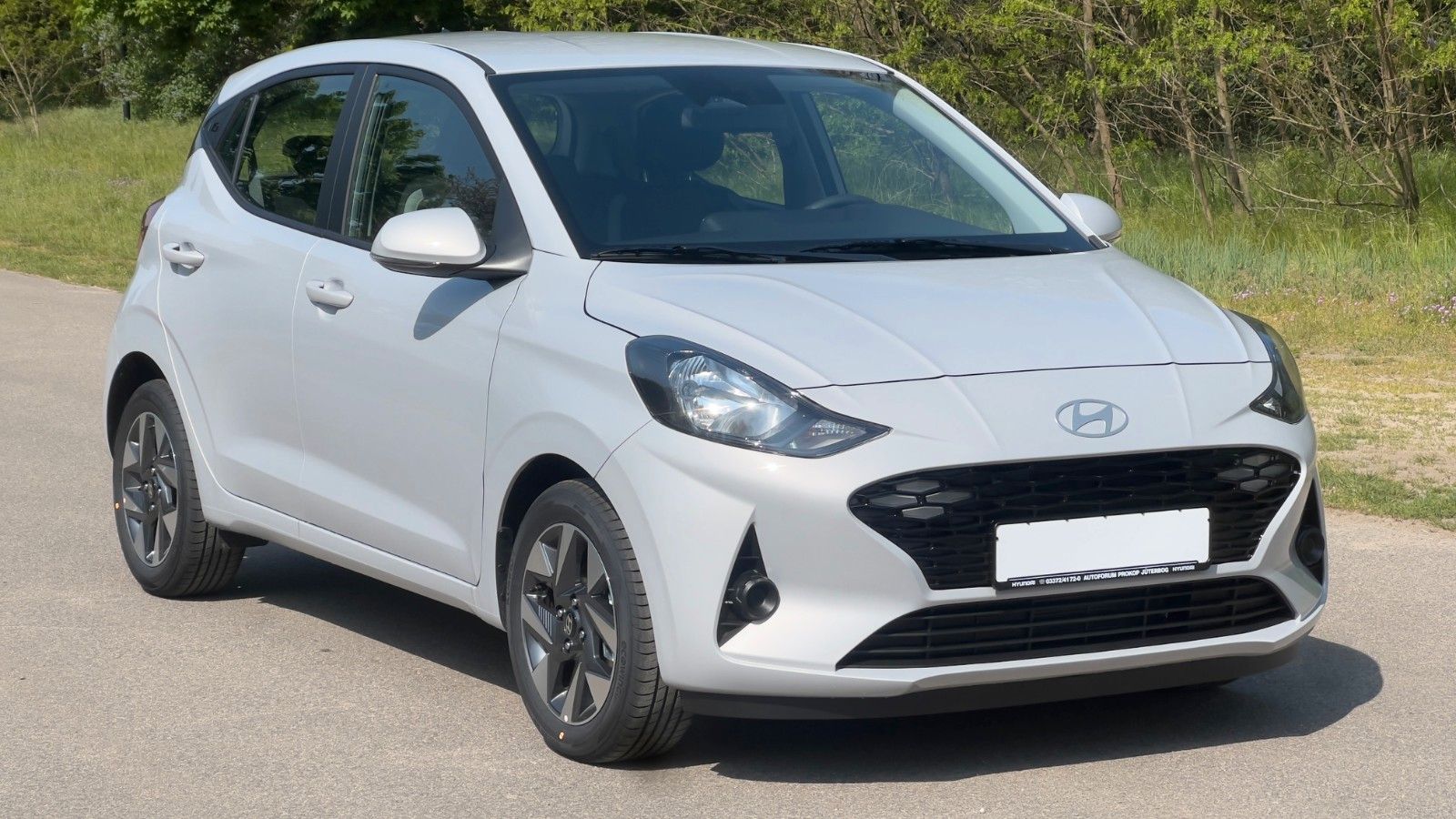 Fahrzeugabbildung Hyundai i10 1.0 Trend *Klima*Navi*CarPlay*PDC*RFKamera*