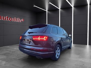 Audi Q7 - 7