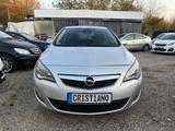 Opel Astra J Lim. 5-trg. Innovation MOTOR KAPUT - Opel Astra: Motor