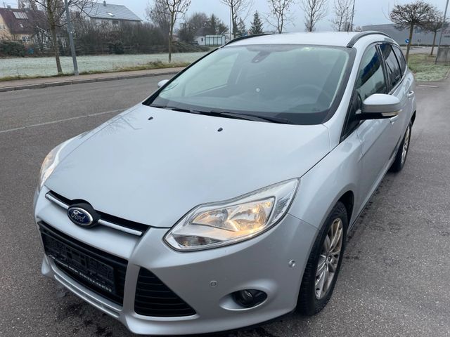 Ford Focus Turnier Trend AHK Kuplung ZMS TÜV Neu