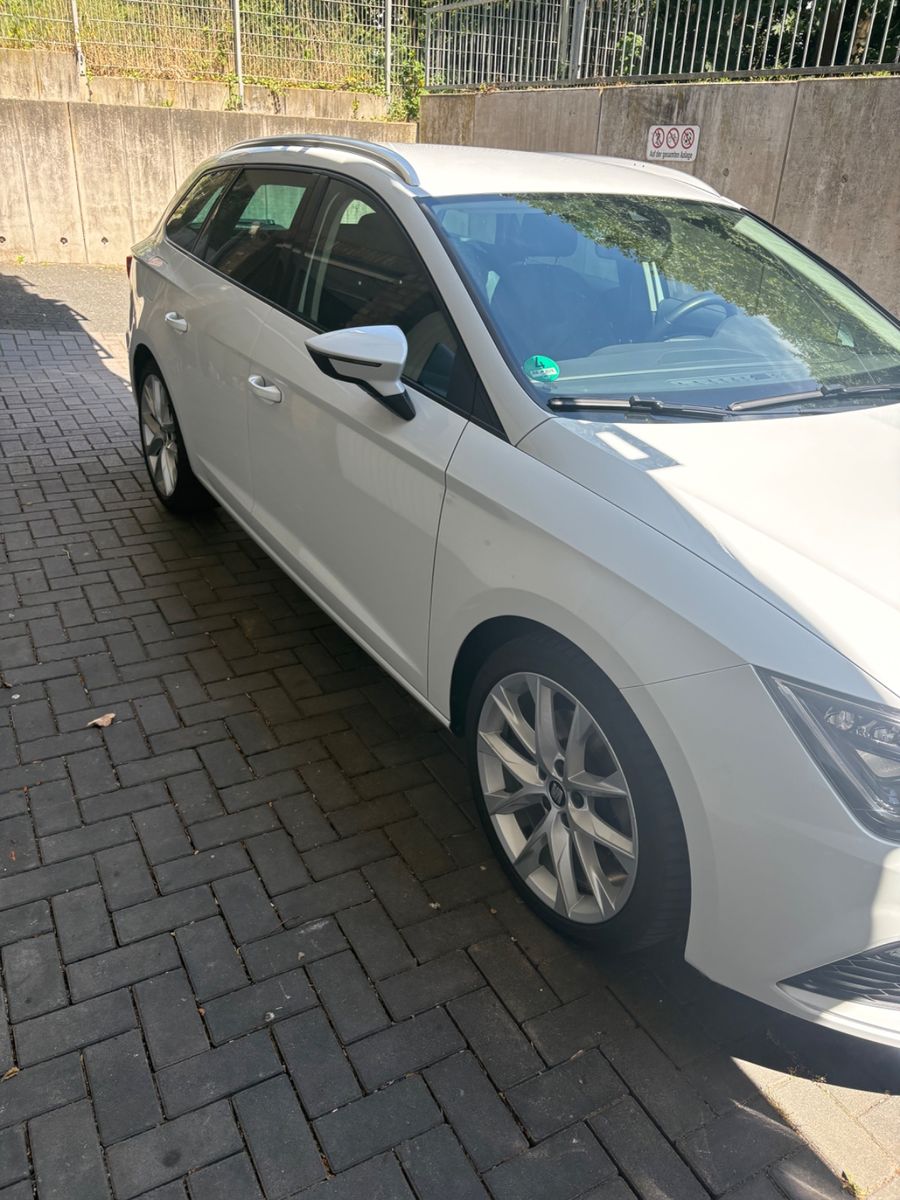 SEAT Leon ST 2.0 TDI 135kW Start&amp;Stop FR DSG FR