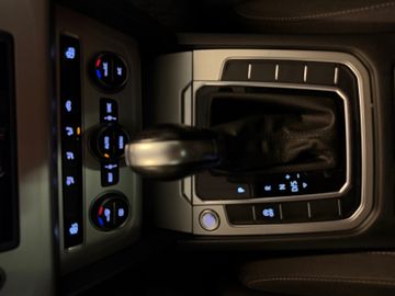 Volkswagen Passat - 8