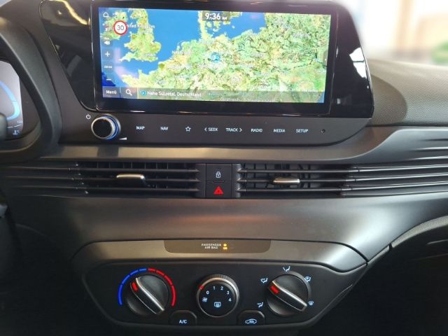 Fahrzeugabbildung Hyundai i20 Select 1.0 +KLIMA+NAVI+CARPLAY+PDC+RFK+UVM+