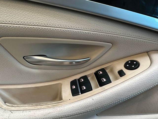 MYAUTOCENTER – Gebraucht- und Jahreswagen mit Werkstattservice in Pfaffenhofen BMW 520 d *BiXenon*Leder Dakota*Navi*PDC