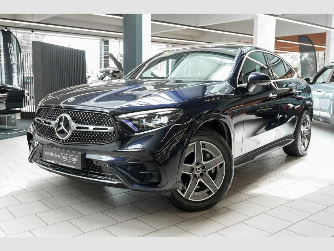 MERCEDES-BENZ GLC 300 de 4M Coupé AMG Distronic HeadUp 360°