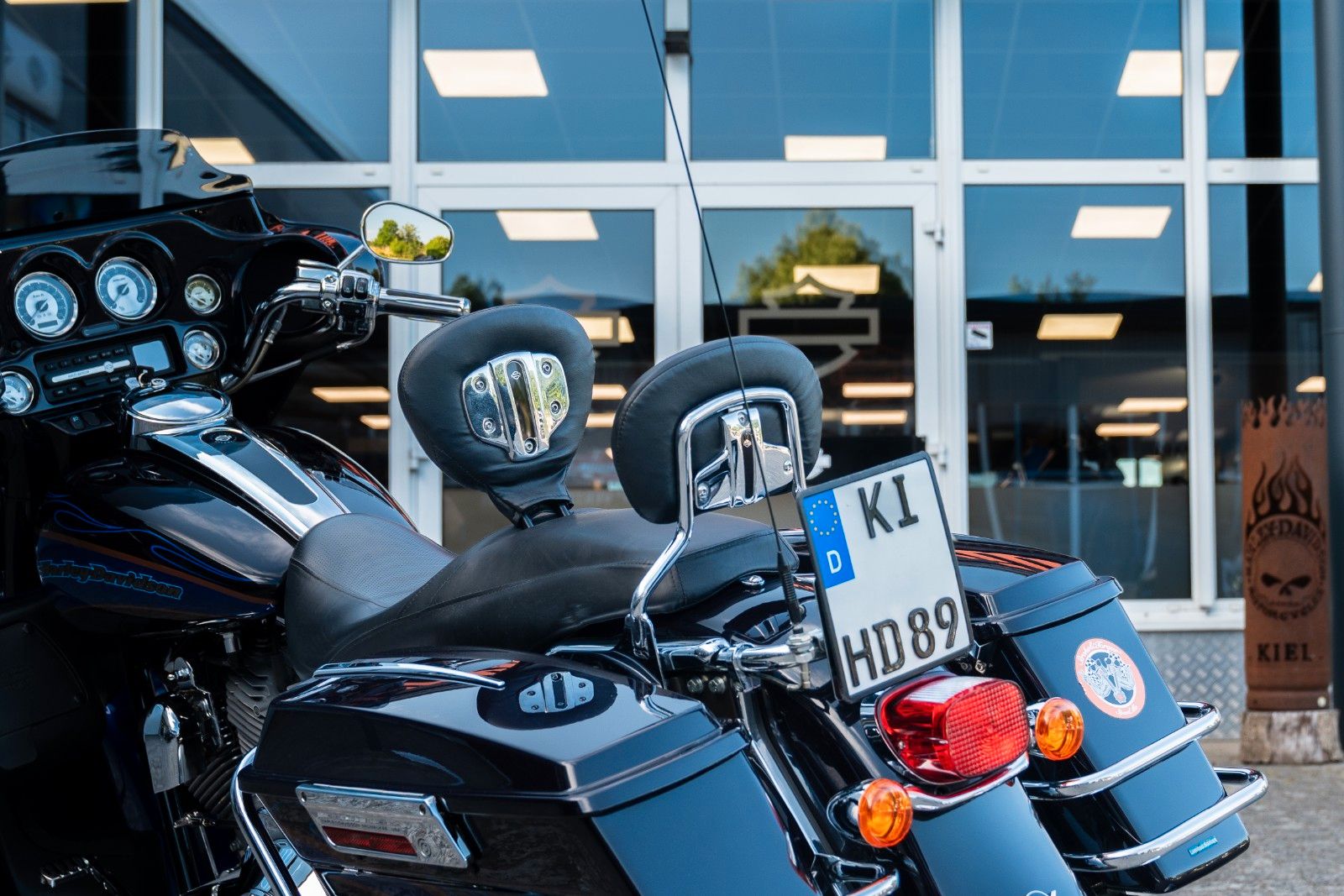 Fahrzeugabbildung Harley-Davidson FLHTCSE CVO Screamin Eagle E-Glide - Twin Cam