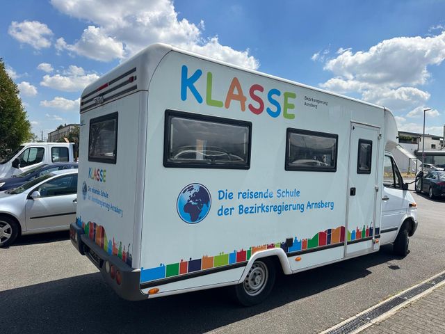 Fahrzeugabbildung Mercedes-Benz Robel-Mobil 665 *Grüne Plakette*