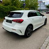 Mercedes-Benz A 180-Garantie-AMG-Night Paket-Neuer Service - Mercedes-Benz mit Benzin-Antrieb: Limousine, 180 AMG Paket