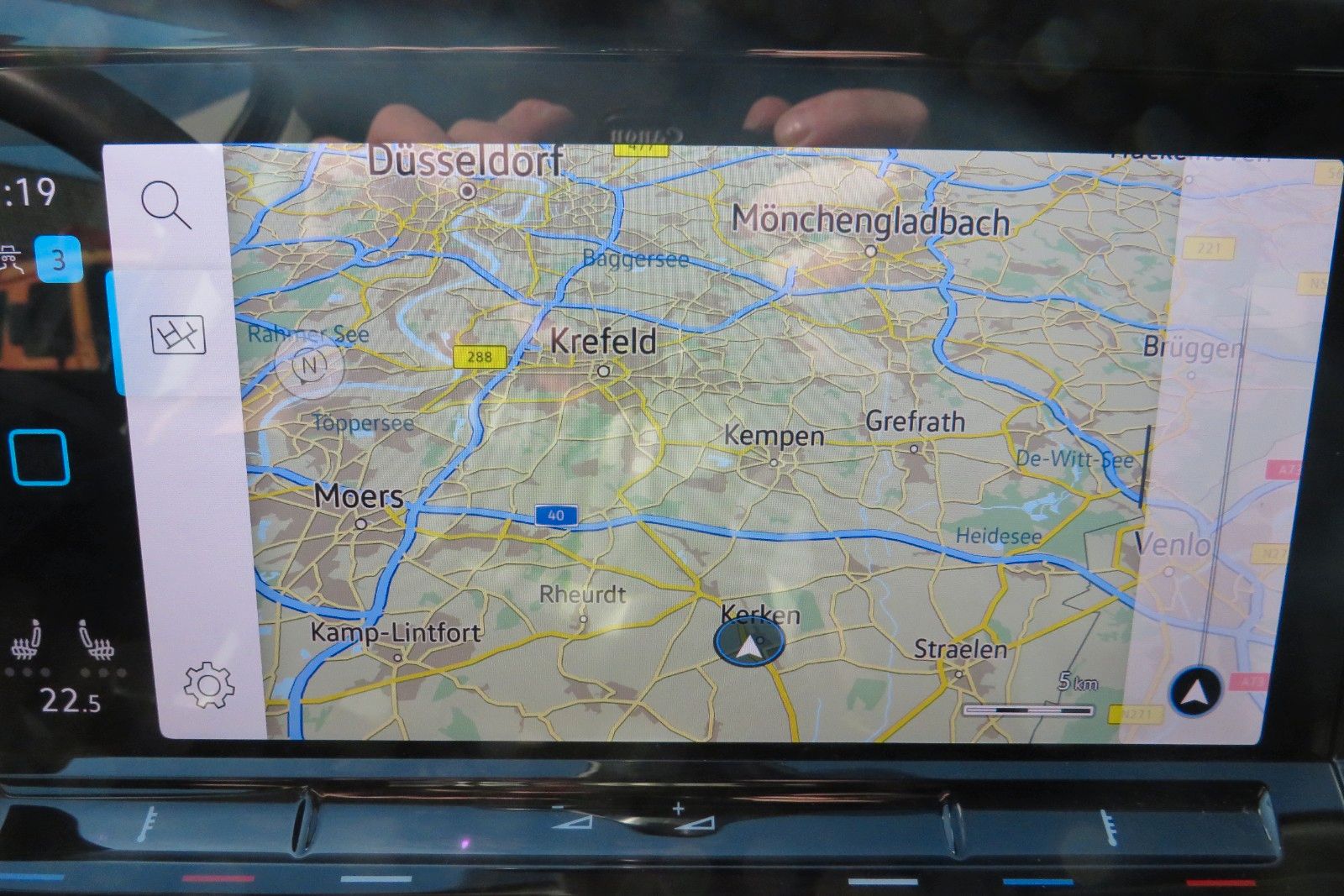 Fahrzeugabbildung Volkswagen Golf Variant LIFE DSG NAVI APP ACC SITZH. LED 1H