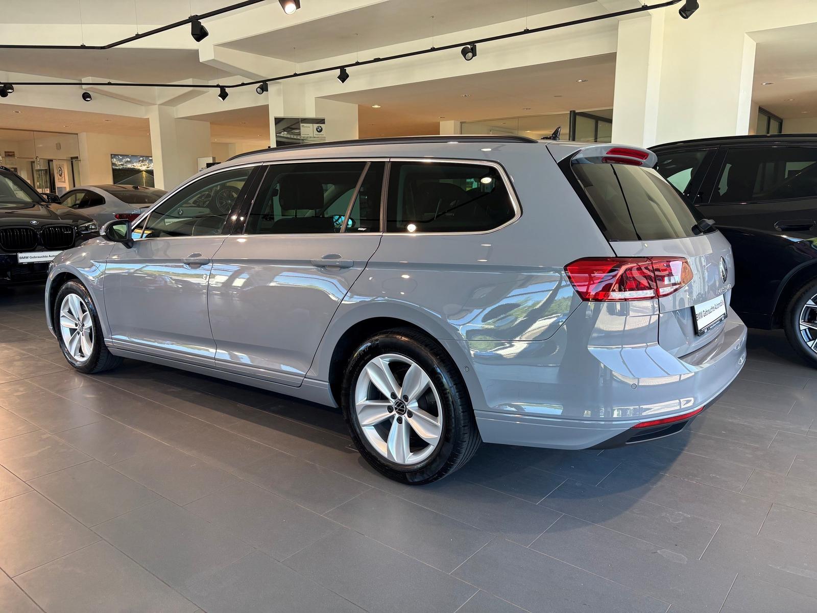 Volkswagen Passat Variant Business DAB RFK Parkassistent