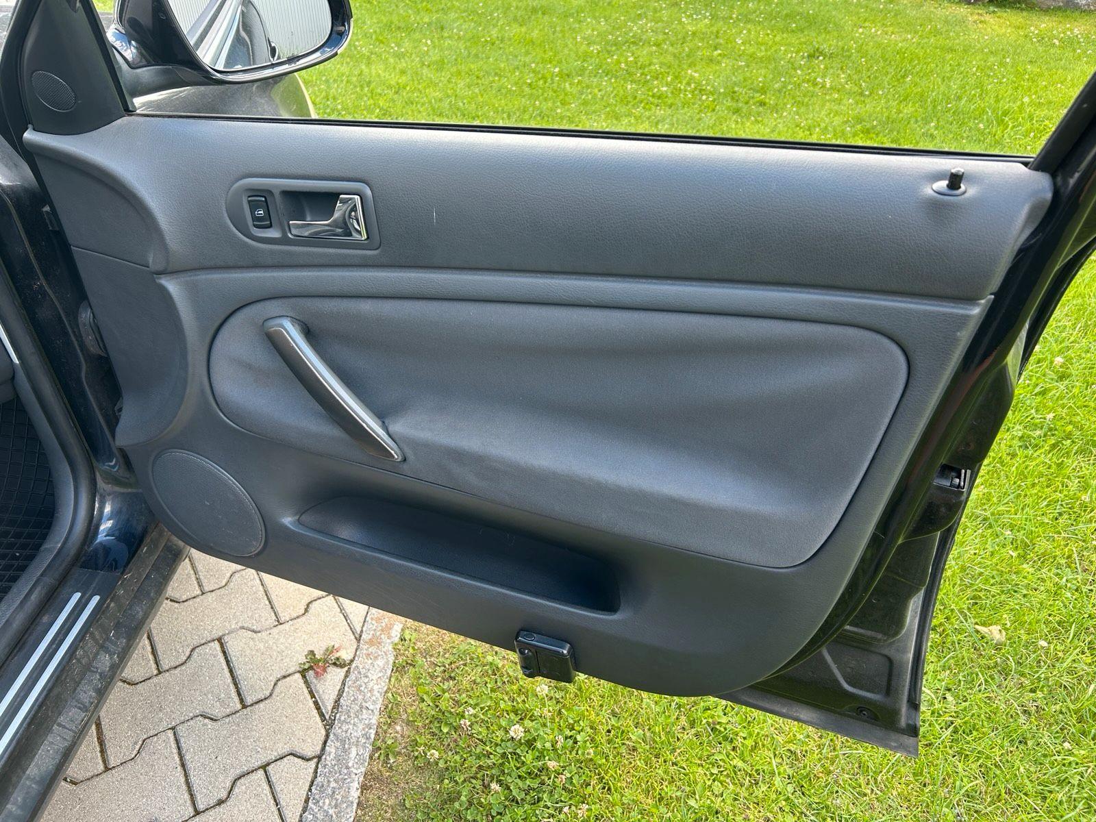 Volkswagen Passat 2004 — photo 15