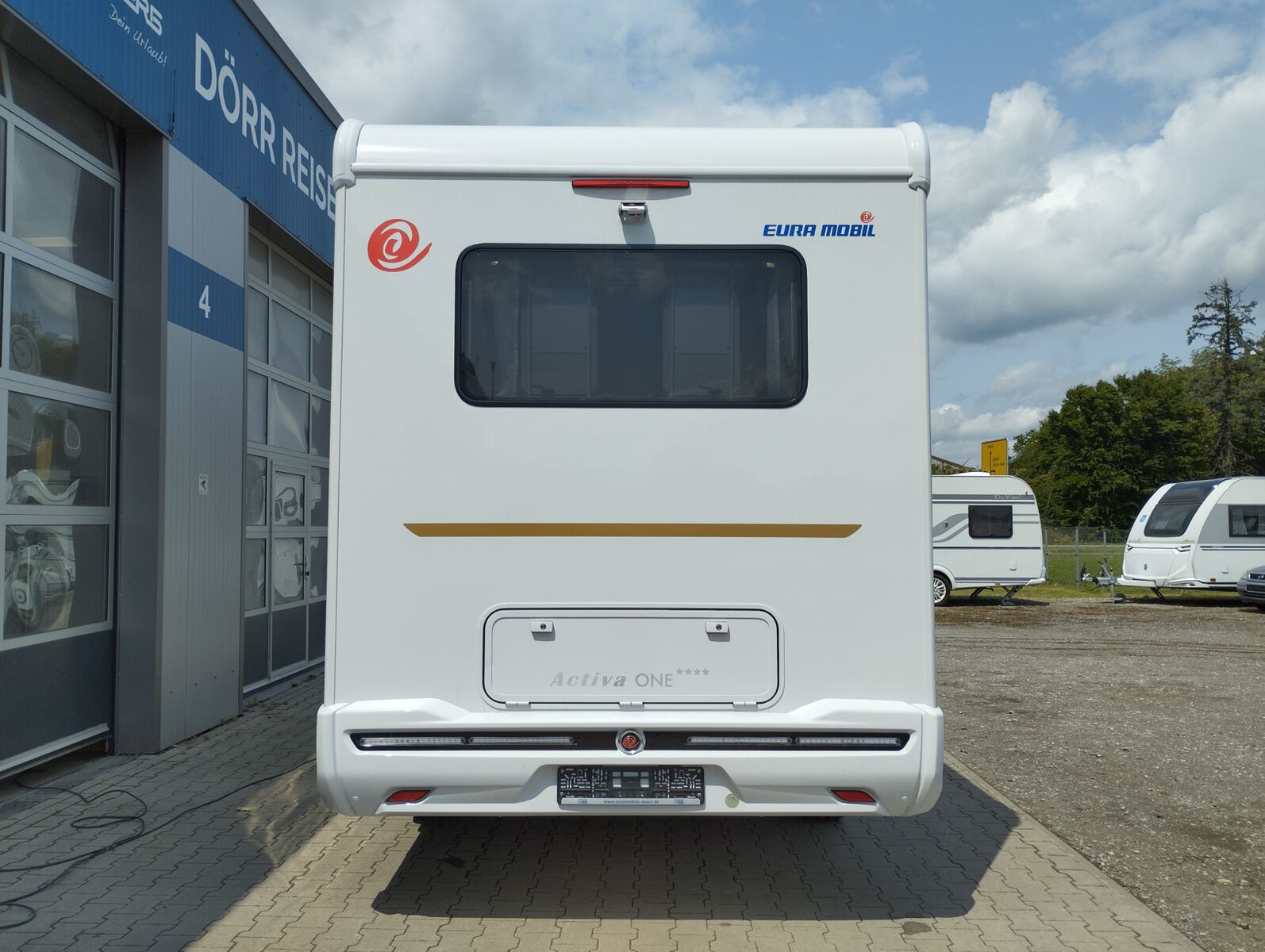 Fahrzeugabbildung Eura Mobil Activa One AO 650 HS Travel Pakete, Automatik