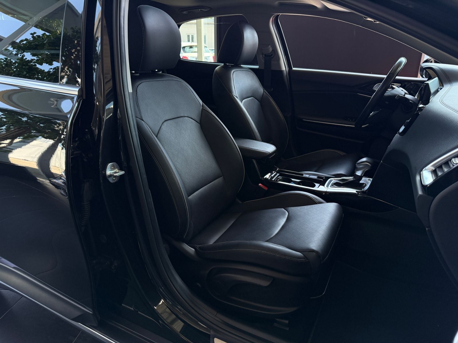 Fahrzeugabbildung Kia XCeed Platinum Edition PANO JBL LED