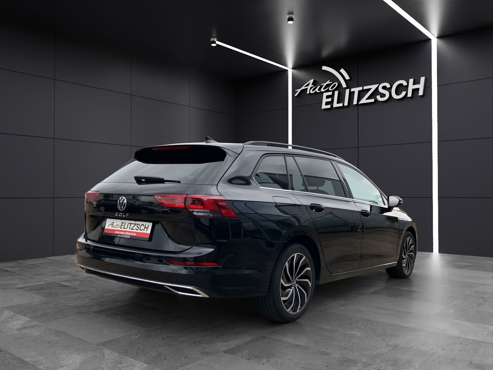 Fahrzeugabbildung Volkswagen Golf VIII Variant TDI Style DSG LED+ Navi ACC AI