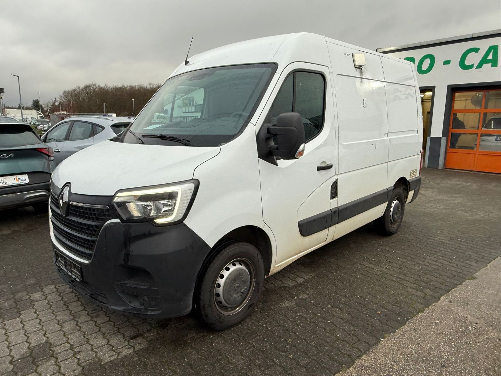 Fahrzeugabbildung Renault Master III Kasten L1H2HKa 3,5t/1.HAND/SCHECKHEFT
