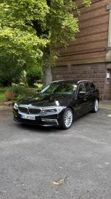 BMW 520dT Luxury Voll adaptiv. FW Keramik Scheckh.
