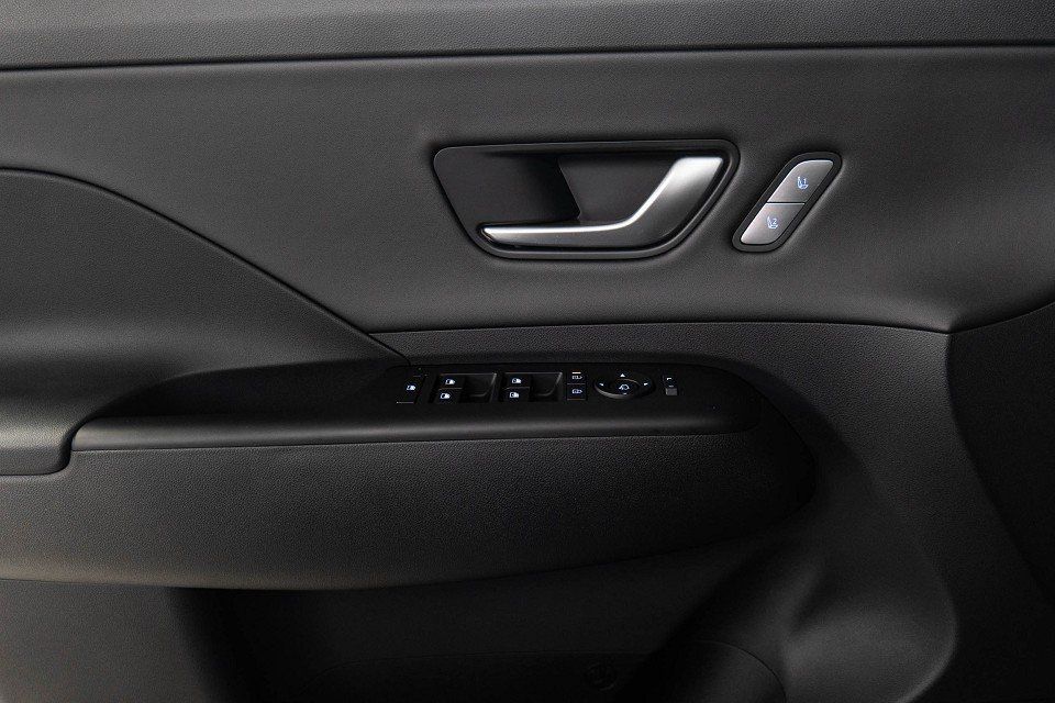 Fahrzeugabbildung Hyundai KONA Elektro 65,4kWh PRIME Leder Assi 2 BOSE 19