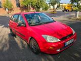 Ford Focus, 1.4, 4 Türen, Frisch TÜV - gebrauchte Ford Focus aus dem Jahr 1998