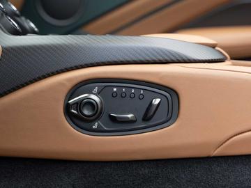 2023 Aston Martin V12 VANTAGE 缩略图 21