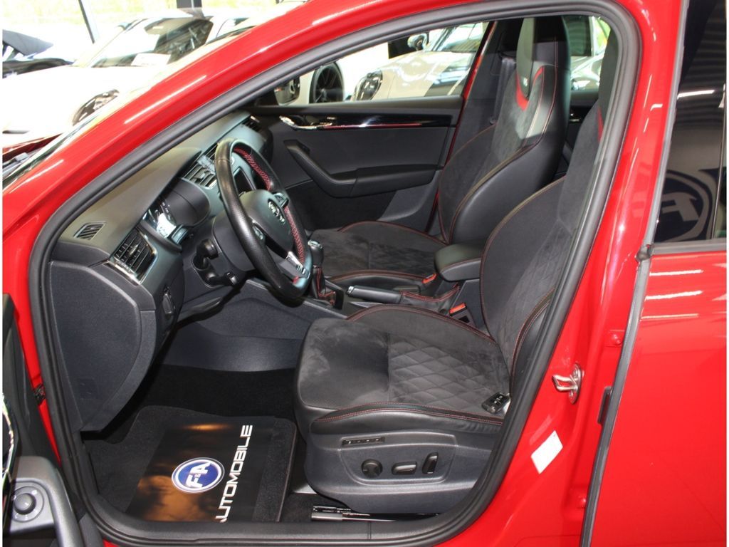 Fahrzeugabbildung SKODA Octavia 2.0 TSI RS 245 1.Hand*Standheizung