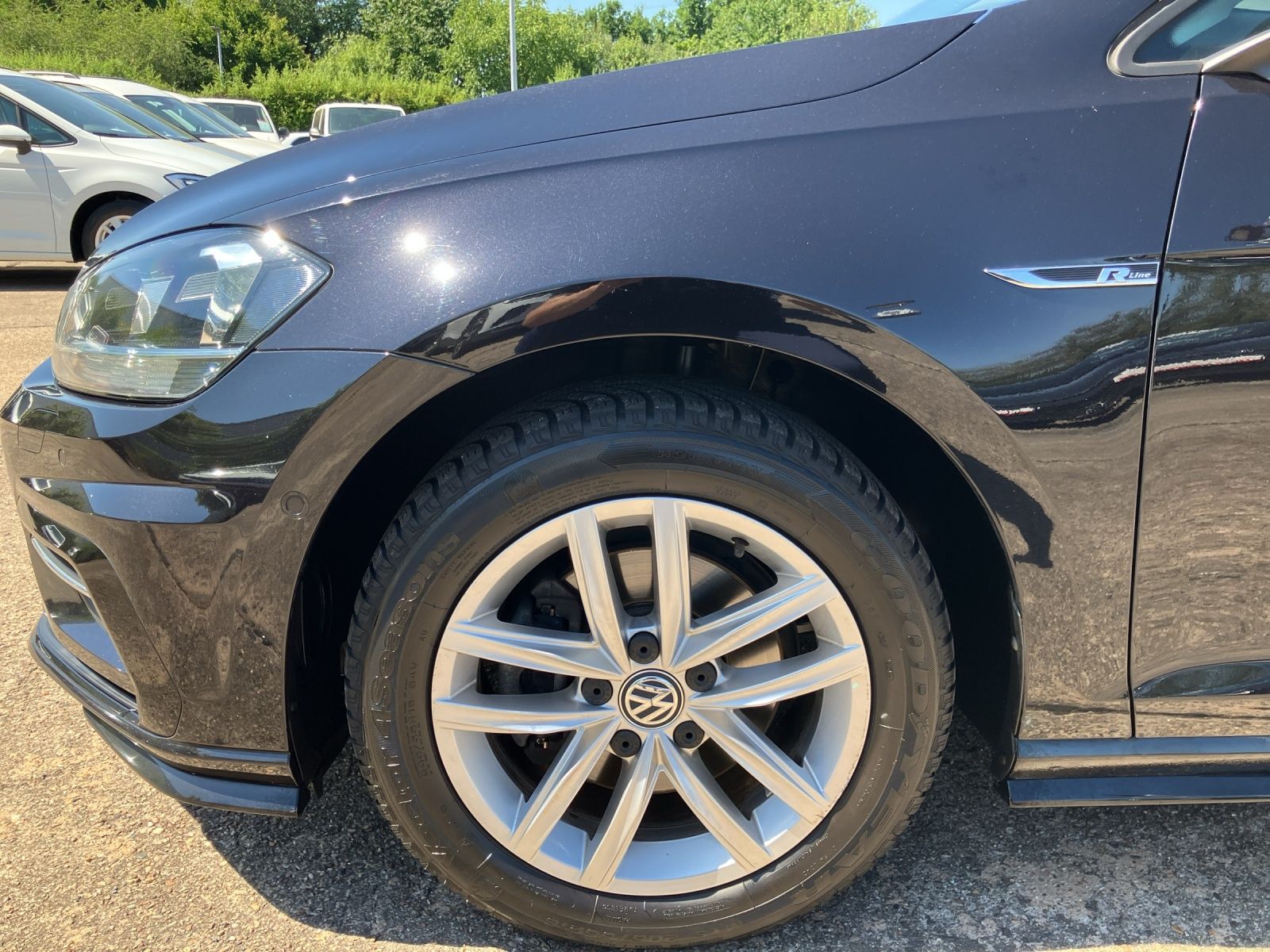 Fahrzeugabbildung Volkswagen Golf VII Variant Comfortline R-Line TDI DSG ACC