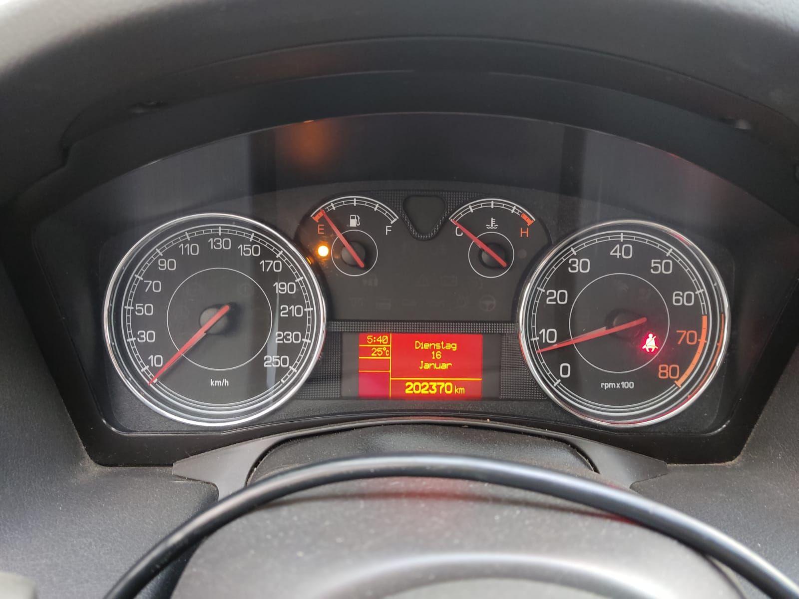 Fiat Croma 2008 — engine 150 HP (110kW)