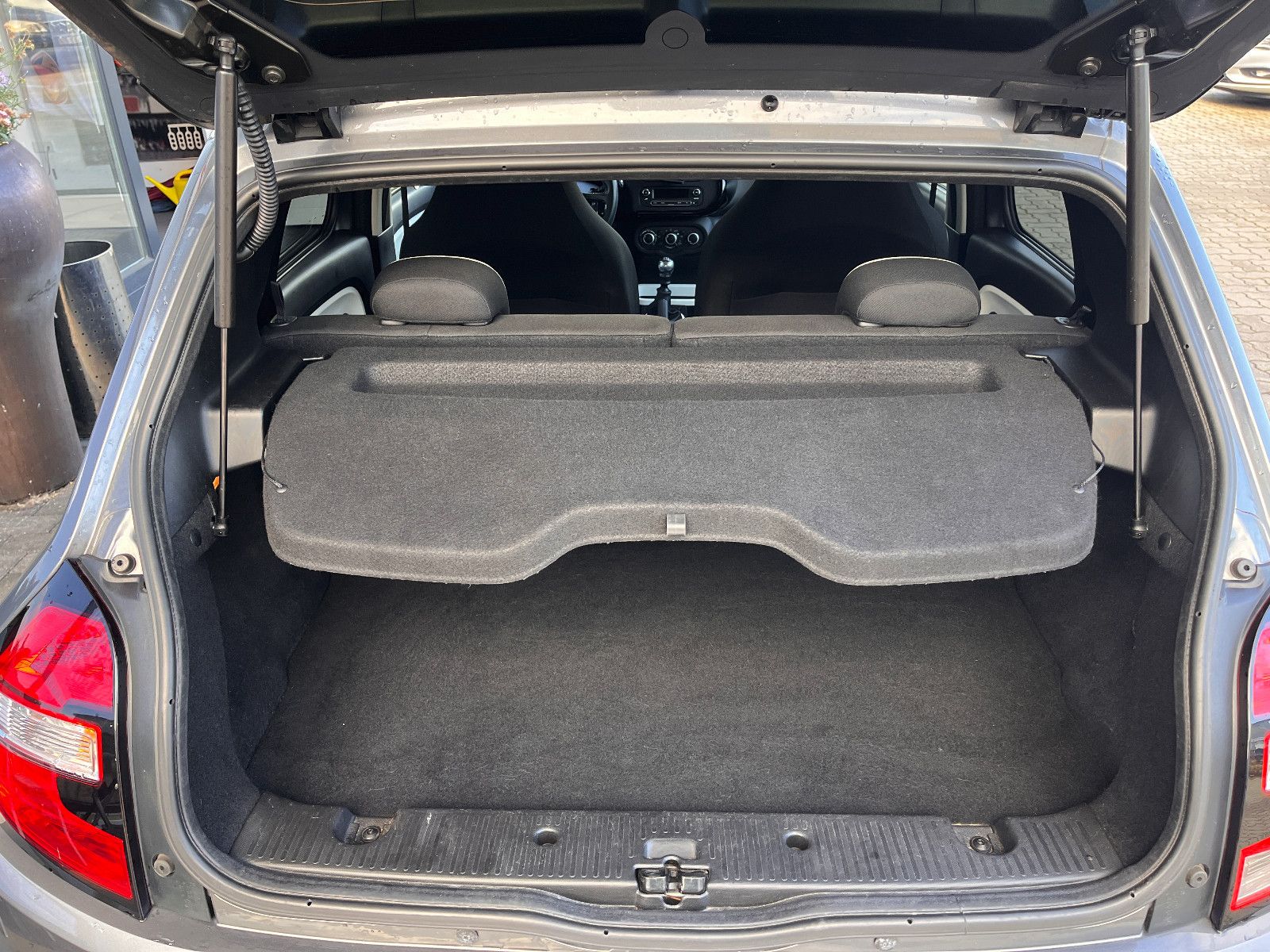 Fahrzeugabbildung Renault Twingo Limited Faltdach