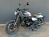 Royal Enfield Shotgun 650 stencil white ++ SOFORT VERFÜGBAR - Royal Enfield Shotgun 650